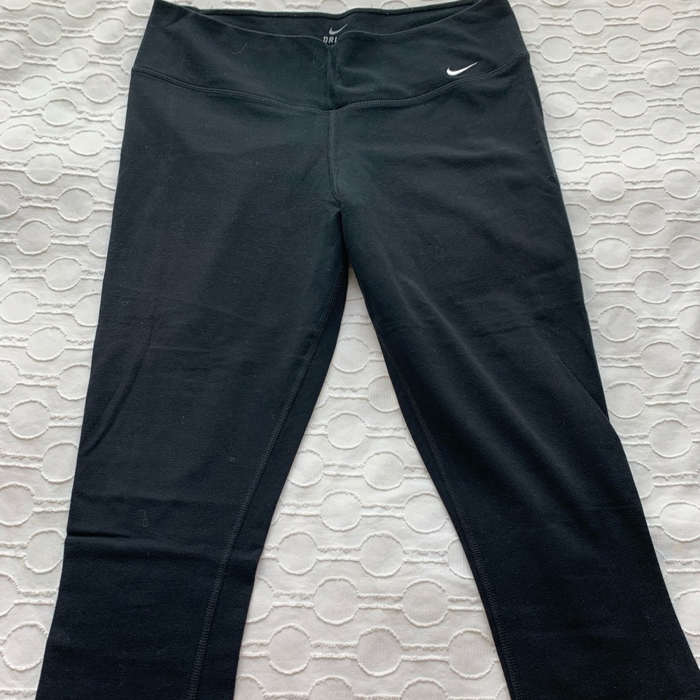 Nike Dri-Fit Cropped Leggings
